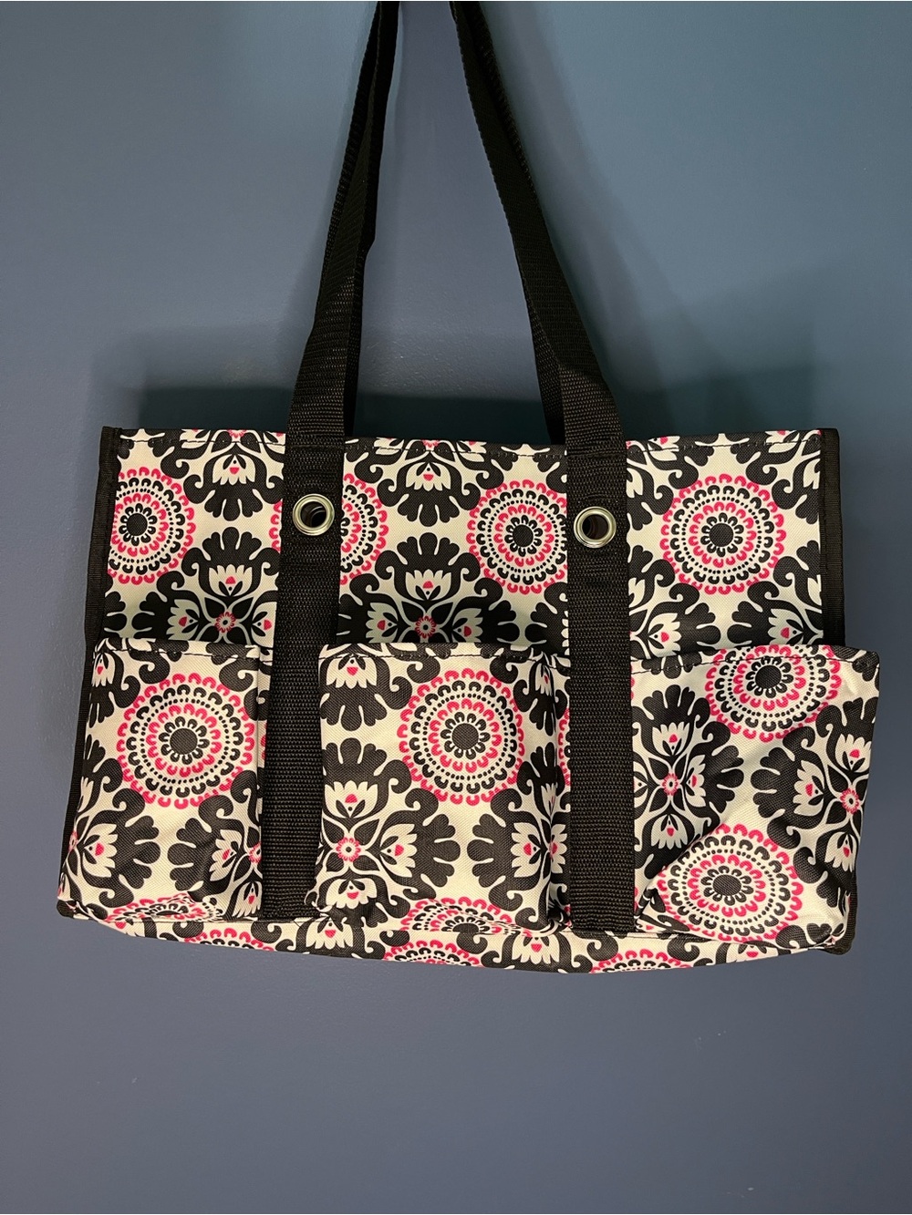 Thirty-one PINK POP medallion print large organizing utitity tote, outer pockets